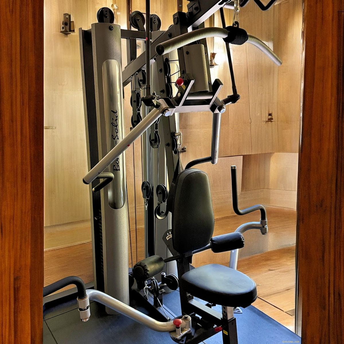 Body-Solid G6B Bi-Angular Home Gym Multi-Station | 20-Plate Weight Stack | Leg Extension/Curl Attachment | Very Good Condition