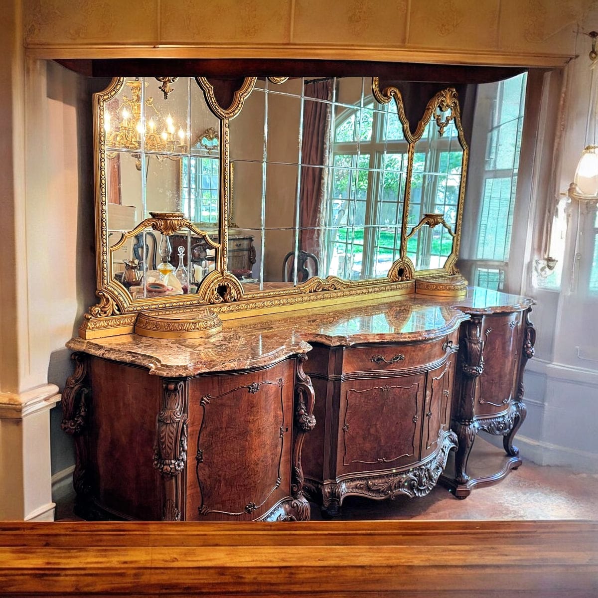 French Rococo Revival Burl Walnut Marble-Top Sideboard with Giltwood Triple-Panel Mirror Superstructure, Late 19th Century